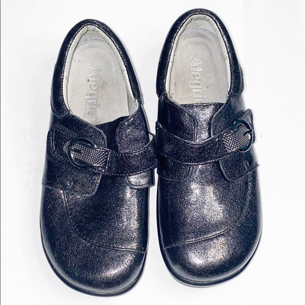 Alegria By Pg Lite Gray Buckle Sparkly Clogs